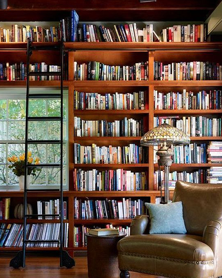 10 Të famshëm me biblioteka madhështore